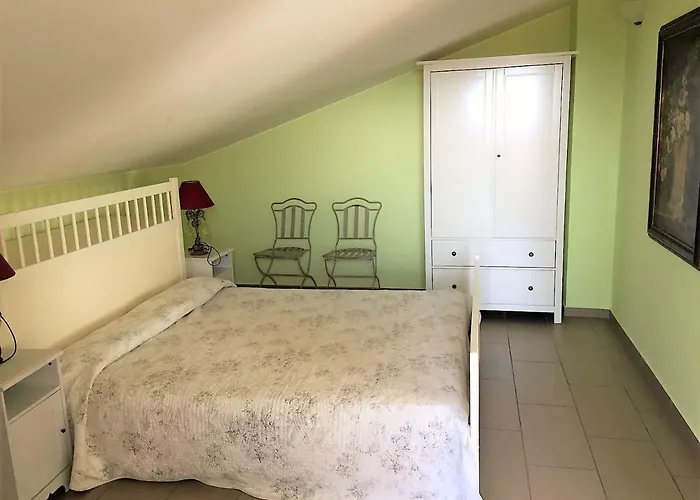 Villarobinia